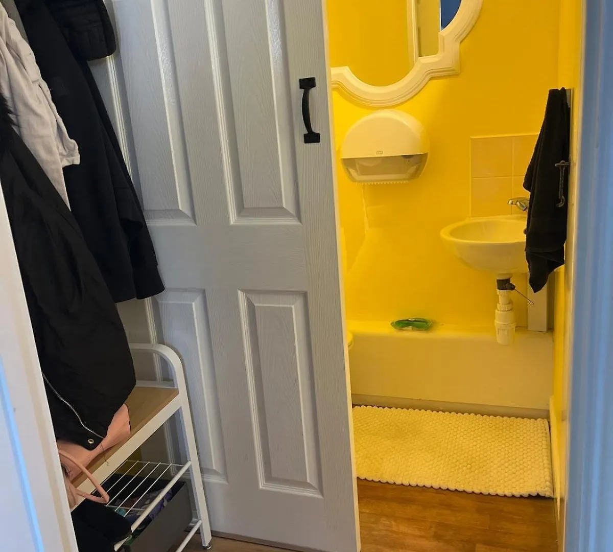 3 Bedroom House For Up To 5 People Exeter